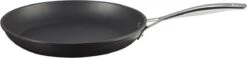 Le Creuset Koekenpan Les Forgées TNS - ø 28 Cm - Standaard Anti-aanbaklaag 17 Le Creuset Koekenpan Les Forgées TNS - ø 28 Cm - Standaard Anti-aanbaklaag -Le Creuset 1200x284
