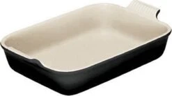 Le Creuset Ovenschaal Heritage Ebbenzwart - 26 X 19 Cm / 2.4 Liter 5 Le Creuset Ovenschaal Heritage Ebbenzwart - 26 X 19 Cm / 2.4 Liter -Le Creuset 1200x674
