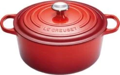 Le Creuset Signature Braadpan - 4,2 L - 24 Cm - Kersenrood 25 Le Creuset Signature Braadpan - 4,2 L - 24 Cm - Kersenrood -Le Creuset 1200x753