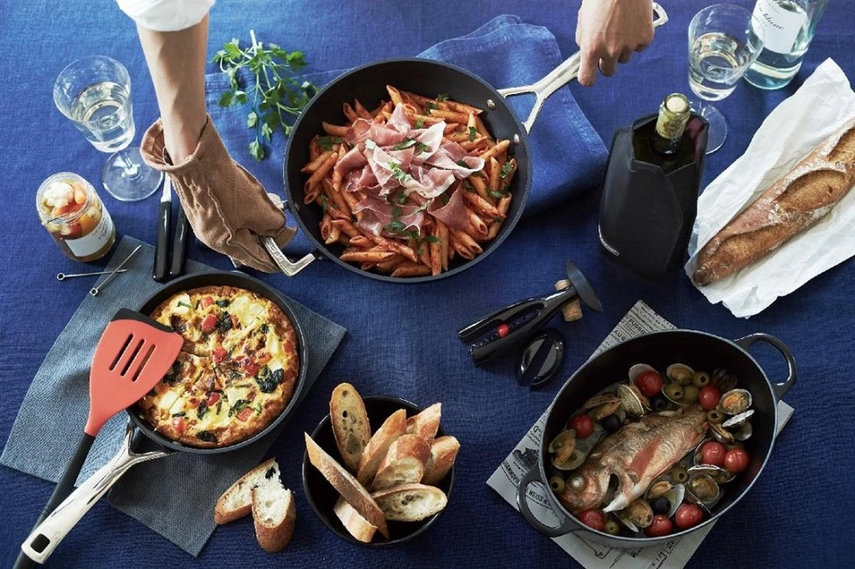 Le Creuset WA-126 Wijnkoeler In Zwart 5 Le Creuset WA-126 Wijnkoeler In Zwart - Afbeelding 3