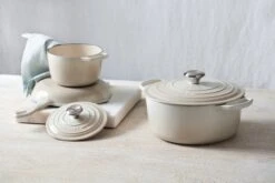Le Creuset Steelpan - Met Deksel - Tradition - Meringue - ø 18 Cm / 1.8 Liter 11 Le Creuset Steelpan - Met Deksel - Tradition - Meringue - ø 18 Cm / 1.8 Liter -Le Creuset 1200x800 5