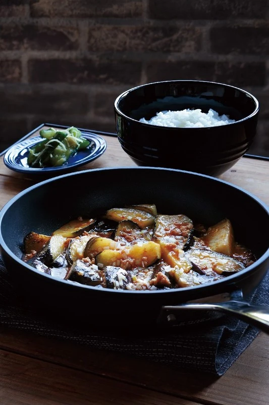 Le Creuset Koekenpannenset Les Forgées TNS - ø 24 En 28 Cm - Standaard Anti-aanbaklaag 12 Le Creuset Koekenpannenset Les Forgées TNS - ø 24 En 28 Cm - Standaard Anti-aanbaklaag - Afbeelding 11