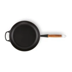 Le Creuset Signature Hapjespan Houten Handvat 28 Cm -Le Creuset 512411 01 3 ProductImageExtra f479bb54d3