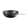 Le Creuset Wokpan Met Hulphandvat 1 Le Creuset Wokpan Met Hulphandvat -Le Creuset 514110 01 1 ProductImageMain d6d7d82c76