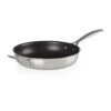 Le Creuset 3-Ply Non-stick Koekenpan Hulphandvat 2 Le Creuset 3-Ply Non-stick Koekenpan Hulphandvat -Le Creuset 514141 01 1 ProductImageMain 8f8af2944b