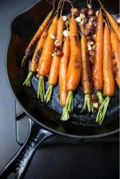 Le Creuset - Gietijzeren Ronde Skillet In Mat Zwart 23cm 8 Le Creuset - Gietijzeren Ronde Skillet In Mat Zwart 23cm -Le Creuset 801x1200