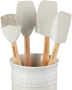 Le Creuset Lepelpot Meringue Met 4 Siliconen Premium Spatels 7 Le Creuset Lepelpot Meringue Met 4 Siliconen Premium Spatels -Le Creuset 958x1200