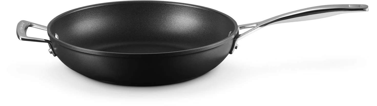 Le Creuset Sauteerpan Les Forgées TNS - ø 28 Cm / 3.2 Liter - Standaard Anti-aanbaklaag 3 Le Creuset Sauteerpan Les Forgées TNS - ø 28 Cm / 3.2 Liter - Standaard Anti-aanbaklaag