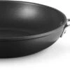 Le Creuset Sauteerpan Les Forgées TNS - ø 30 Cm / 3.7 Liter - Standaard Anti-aanbaklaag 2 Le Creuset Sauteerpan Les Forgées TNS - ø 30 Cm / 3.7 Liter - Standaard Anti-aanbaklaag -Le Creuset LC 20190624 ZS PS FS 51101300010202 001