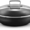 Le Creuset Hapjespan Met Deksel - Les Forgées TNS - ø 26 Cm / 2.7 Liter - Standaard Anti-aanbaklaag 2 Le Creuset Hapjespan Met Deksel - Les Forgées TNS - ø 26 Cm / 2.7 Liter - Standaard Anti-aanbaklaag -Le Creuset LC 20190624 ZS PS FS 51107260010502 001