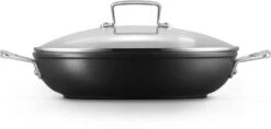 Le Creuset Hapjespan Met Deksel - Les Forgées TNS - ø 28 Cm / 3.2 Liter - Standaard Anti-aanbaklaag -Le Creuset LC 20190624 ZS PS FS 51107280010502 003