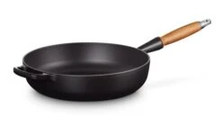Le Creuset Hapjespan Signature - Mat Zwart - ø 28 Cm / 3.6 Liter- Geëmailleerde Anti-aanbaklaag