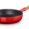 Le Creuset Hapjespan Signature - Kersenrood - ø 28 Cm / 3.6 Liter- Geëmailleerde Anti-aanbaklaag -Le Creuset LC 20210721 HL PS FS 20259280600422 001