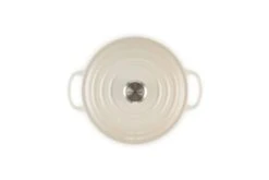 Le Creuset Braadpan Signature - Meringue - ø 20 Cm / 2.4 Liter 13 Le Creuset Braadpan Signature - Meringue - ø 20 Cm / 2.4 Liter -Le Creuset RS9474 LC 20191212 FR PS 00004 1