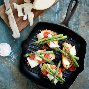 Le Creuset Grillpan Signature - Mat Zwart -26 X 26 Cm - Geëmailleerde Anti-aanbaklaag 5 Le Creuset Grillpan Signature - Mat Zwart -26 X 26 Cm - Geëmailleerde Anti-aanbaklaag - Afbeelding 3